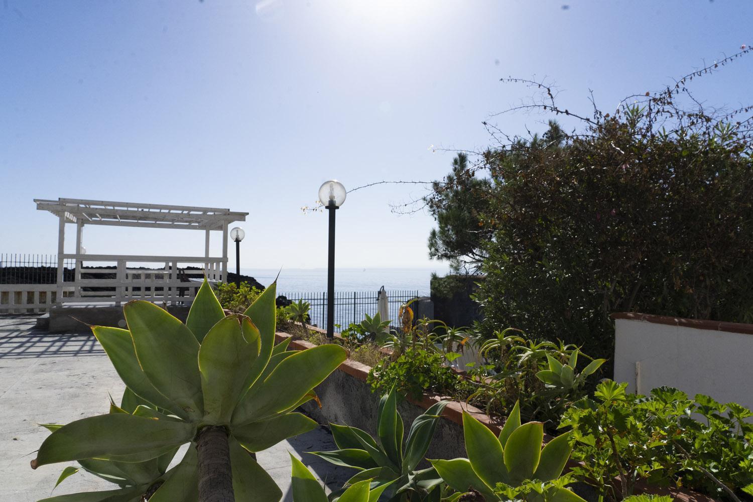 Vila Li Cuti House - Lungomare Self Check-In CTA Exteriér fotografie